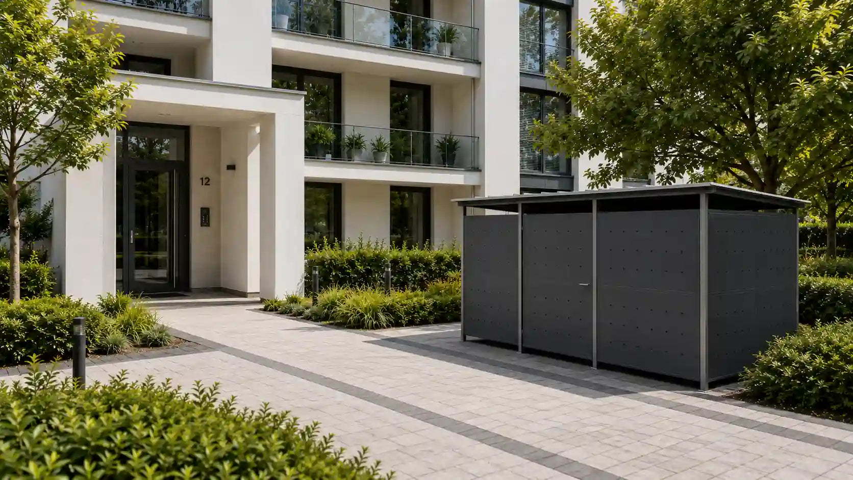 Mülltonnenboxen und Stadtmobiliar für mehrere Objekte: Was Hausverwaltungen bei der Ausstattung beachten sollten