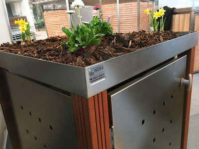 1er Mülltonnenbox Edelstahl 120 Liter - mit Bangkirai Holzpfosten
