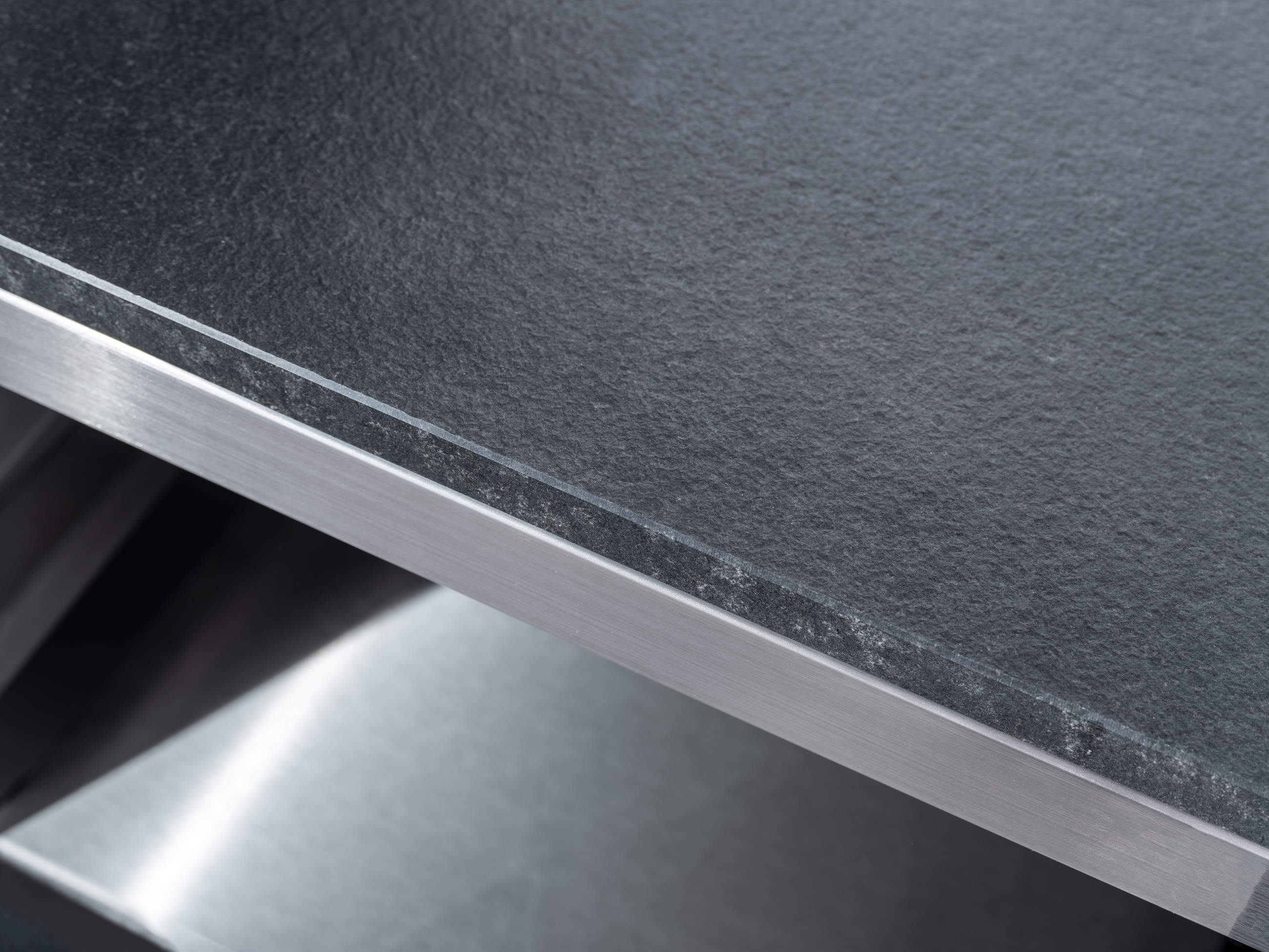 BLACKLINE Gasgrillstation Broil King 420