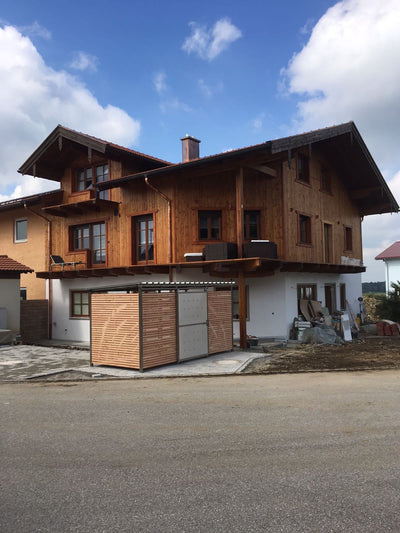 Mülltonnenhaus Größe 3 mit Lärchen / Douglasien Holz verkleidet