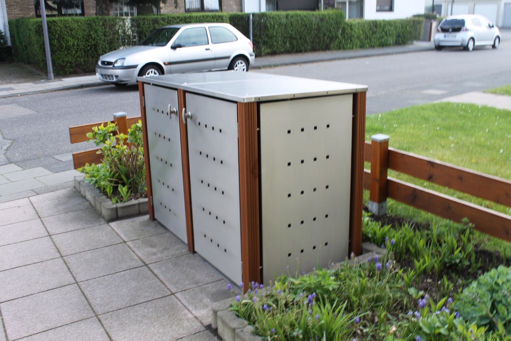 2er Mülltonnenbox Edelstahl 120 Liter - mit Bangkirai Holzpfosten